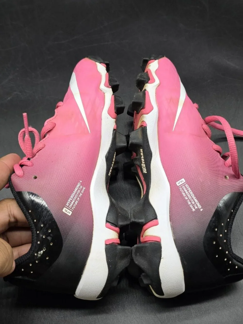 Nike Shoes Youth 2Y Pink Hyperdiamond 4 Softball Cleats CZ5919-610 Damage Stains